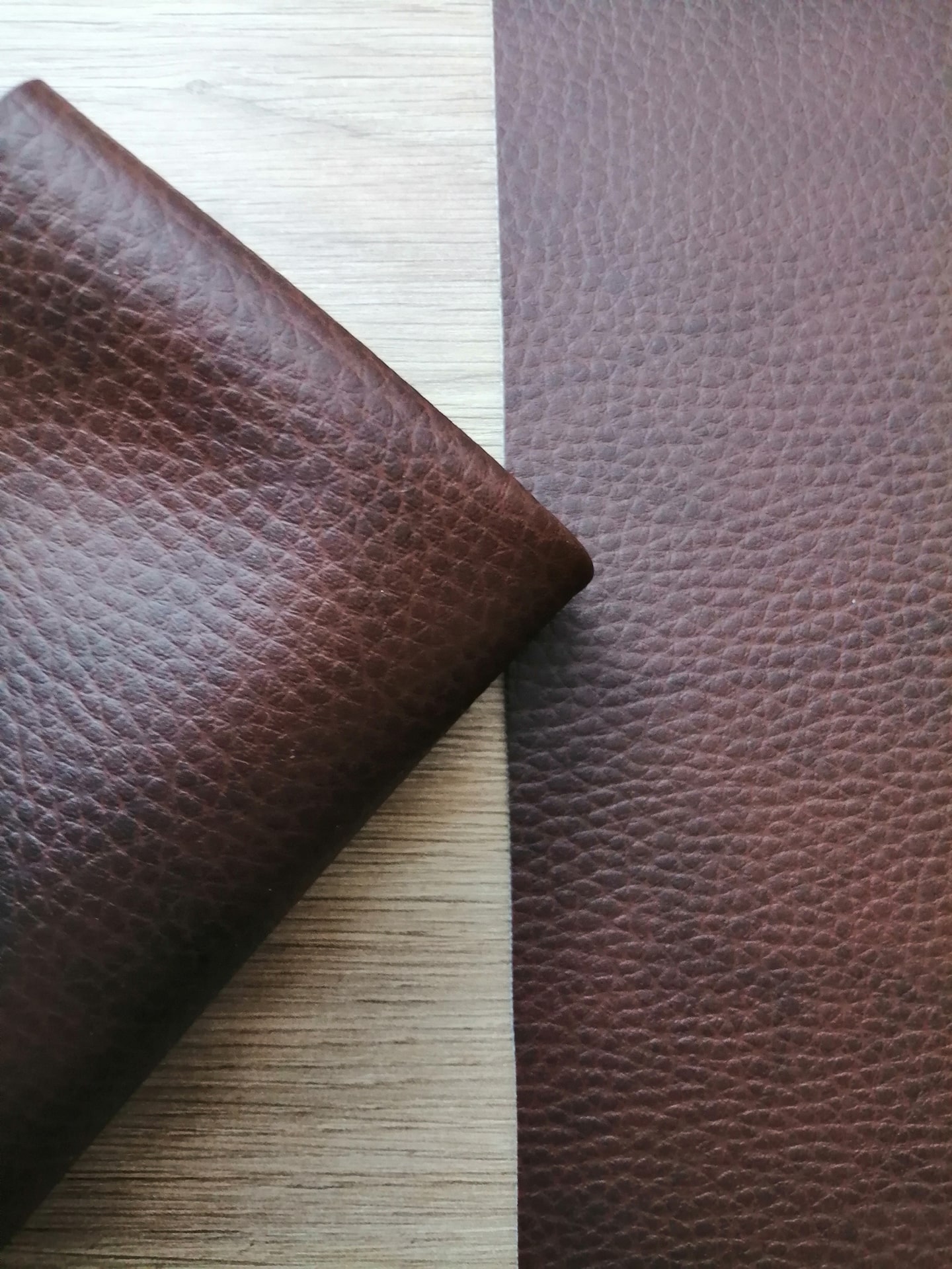 Eco Dolaro - koženka GIMI PLUS Hnedá